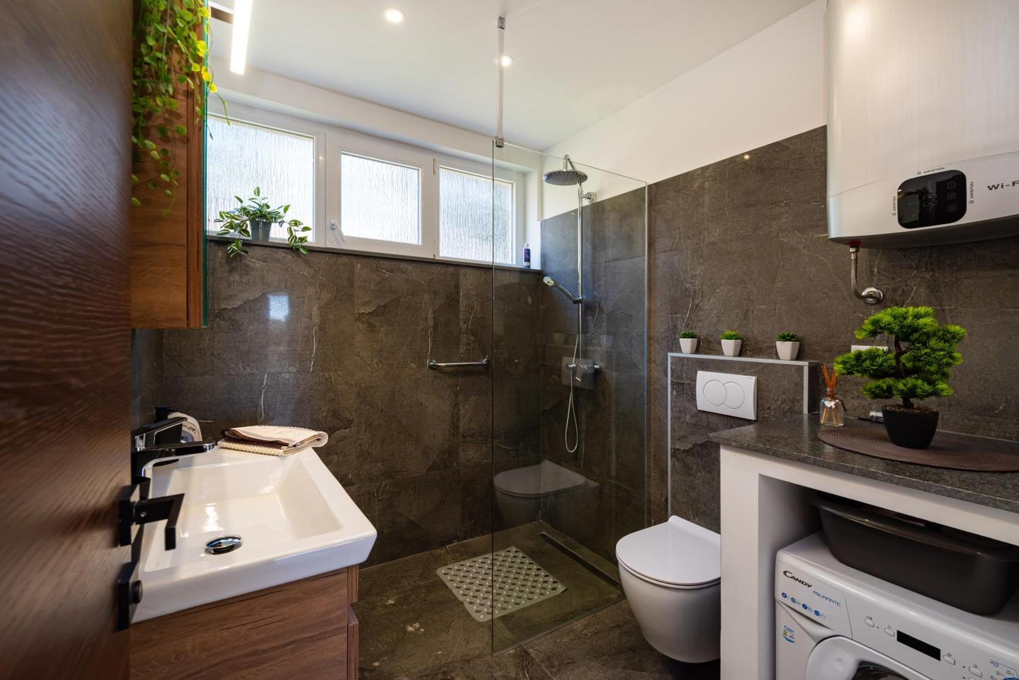 Kolovare Garden Oasis - First Row By Sea Apartment Zadar Exterior photo