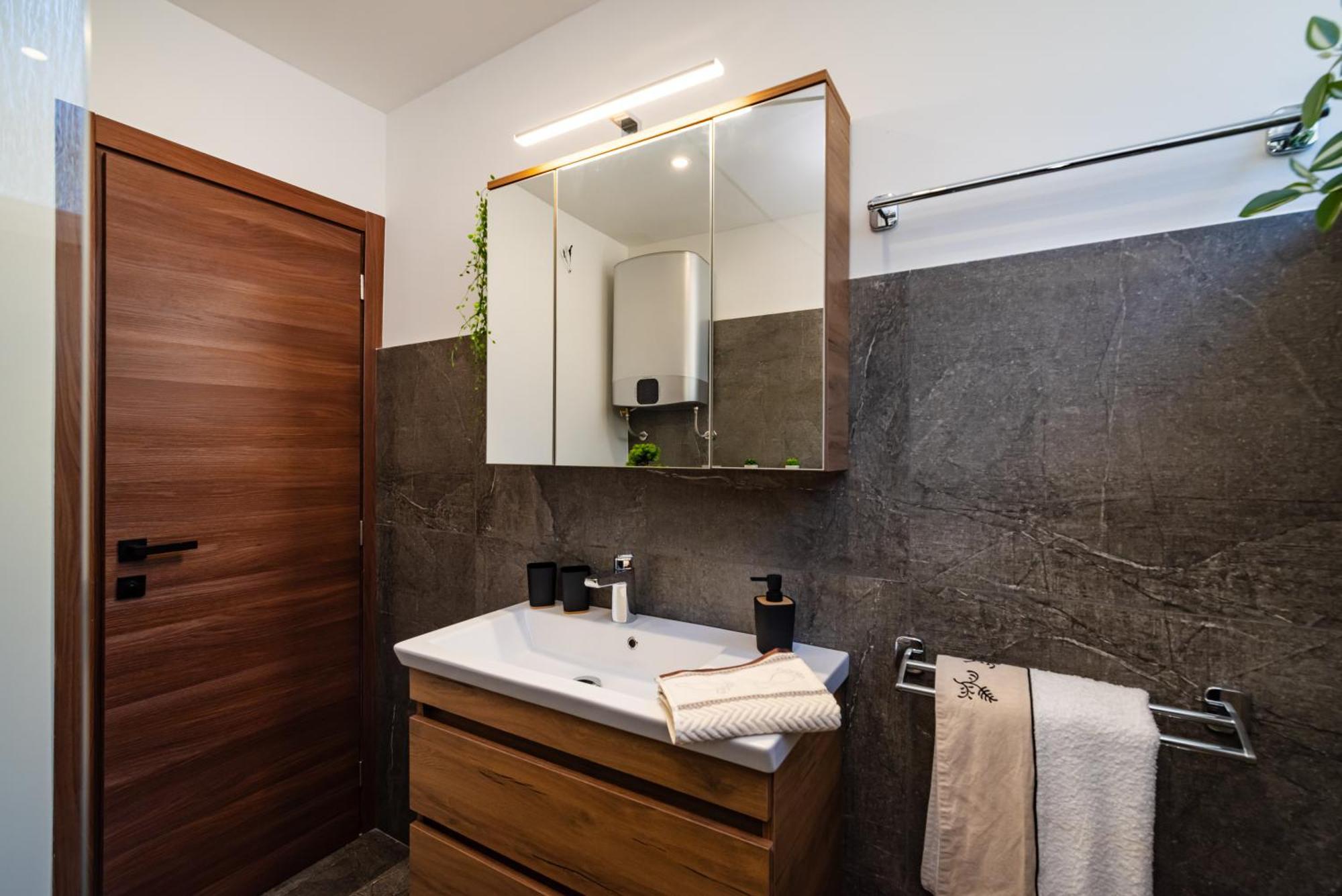 Kolovare Garden Oasis - First Row By Sea Apartment Zadar Exterior photo